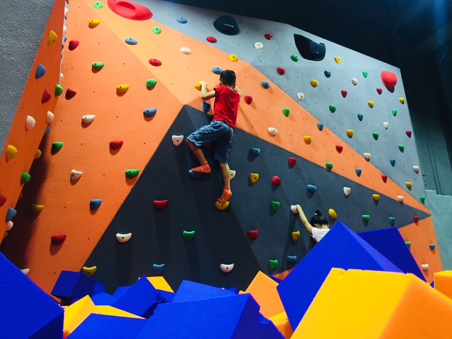 Indoor Trampoline, Industrial  - đánh giá và giá Home Gym Yellow